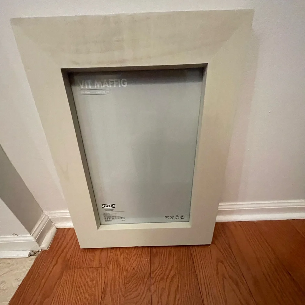 VIT MAFFIG IKEA picture frame
